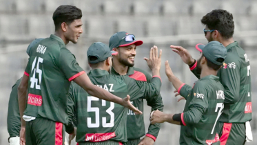 বাংলাদেশের কাছে পাত্তাই পেল না পাকিস্তান