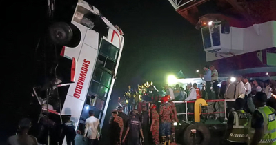 দৌলতদিয়া ফেরিঘাটে বাসডুবির ঘটনায় নিহত বেড়ে ২৩