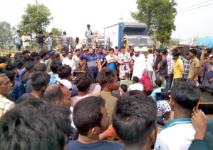 ফুলবাড়ীতে বাস চাপায় পথচারি নিহত