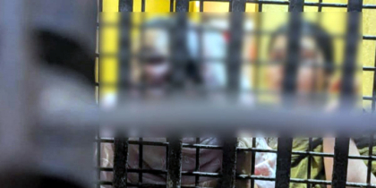 ‘ঘুষের টাকা’ ফেরত চাইতে গিয়ে মা-মেয়ের কারাদণ্ড