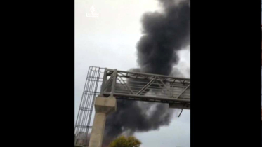 ইরানের ব্যাপক হামলায় জ্বলছে তেল আবিব ইরানের ব্যাপক হামলায় জ্বলছে তেল আবিব