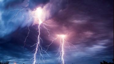 নওগাঁয় বজ্রপাতে দুই কৃষকের মৃত্যু