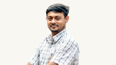 ৪ ঘণ্টা লাইনে দাঁড়িয়েও তেল পেলাম না : নাসীরুদ্দীন পাটওয়ারী