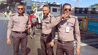 নোমান গ্রুপের কাপড়ে মানের ঘাটতি পেয়েছে পুলিশ নোমান গ্রুপের কাপড়ে মানের ঘাটতি পেয়েছে পুলিশ