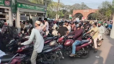 বেশিরভাগ পাম্পে উপচে পড়া ভিড়, মিলছে না তেল