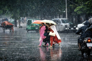 সারা দেশে আজও কম-বেশি বৃষ্টির আভাস