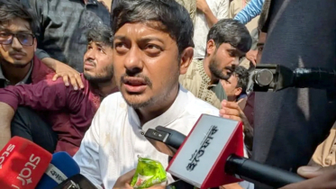 ‘থানায় এসেছি, কিন্তু মামলা গ্রহণ করা হচ্ছে না’