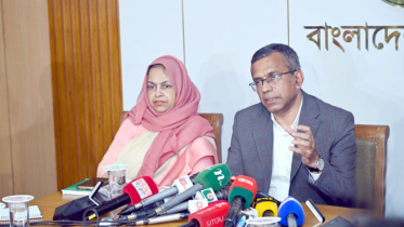 ব্যাংকিং খাতের ৫ লাখ কোটি টাকা চুরি হয়ে গেছে: গভর্নর