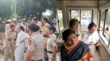 দিল্লিতে মমতা বন্দ্যোপাধ্যায় আটক