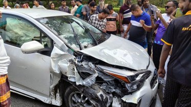 রাবি শিক্ষার্থীর গাড়ির ধাক্কায় রিকশাচালক নিহত, আহত ২ রাবি শিক্ষার্থীর গাড়ির ধাক্কায় রিকশাচালক নিহত, আহত ২