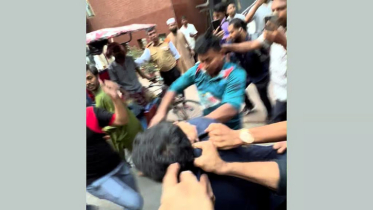 ধানমন্ডিতে রোটনের জানাজায় আসা ব্যক্তিদের মারধর