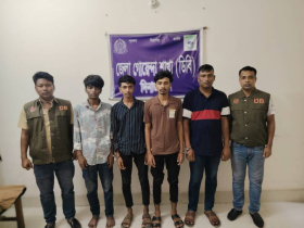 দিনাজপুরের পুলিশ সুপারের পরিচয়ে প্রতারণা, গ্রেফতার ৪