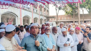 সহকর্মীর শেষ বিদায়ে অশ্রুসিক্ত প্রতিমন্ত্রী ফরহাদ হোসেন আজাদ সহকর্মীর শেষ বিদায়ে অশ্রুসিক্ত প্রতিমন্ত্রী ফরহাদ হোসেন আজাদ