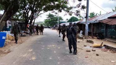 সাজেকে আইনশৃঙ্খলা বাহিনীর সঙ্গে অবরোধকারীদের সংঘর্ষ