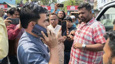 সাংবাদিকদের গাড়ি আটকে চাঁদা দাবির অভিযোগ যুবদল নেতার বিরুদ্ধে সাংবাদিকদের গাড়ি আটকে চাঁদা দাবির অভিযোগ যুবদল নেতার বিরুদ্ধে