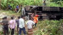 গোপালগঞ্জে নিয়ন্ত্রণ হারিয়ে বাস খালে, নিহত ৩ গোপালগঞ্জে নিয়ন্ত্রণ হারিয়ে বাস খালে, নিহত ৩