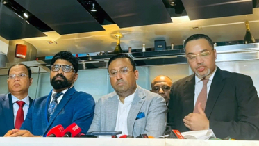 “১১টি উড়োজাহাজ কিনতে বোয়িংয়ের সঙ্গে চুক্তি সই” “১১টি উড়োজাহাজ কিনতে বোয়িংয়ের সঙ্গে চুক্তি সই”