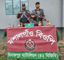 হরিপুর ও পীরগঞ্জ সীমান্তে বিজিবির দুই অভিযানে মাদক জব্দ