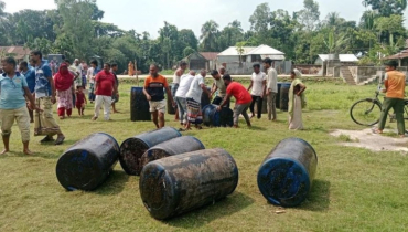 রংপুরে নকল সয়াবিন তৈরির দায়ে ব্যবসায়ীর ১ মাসের কারাদণ্ড রংপুরে নকল সয়াবিন তৈরির দায়ে ব্যবসায়ীর ১ মাসের কারাদণ্ড