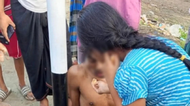 খুঁটির সঙ্গে বাঁধা বাবাকে নিজ হাতে খাবার খাওয়াল ছোট্ট মেয়ে খুঁটির সঙ্গে বাঁধা বাবাকে নিজ হাতে খাবার খাওয়াল ছোট্ট মেয়ে