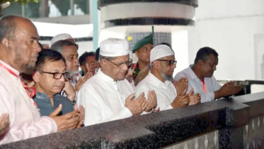 শাহজালাল (র.) এর মাজার জিয়ারত করলেন রাষ্ট্রপতি