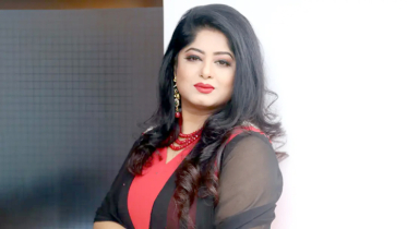 বিতর্ক পেরিয়ে নতুন সিনেমায় ফিরছেন মৌসুমী
